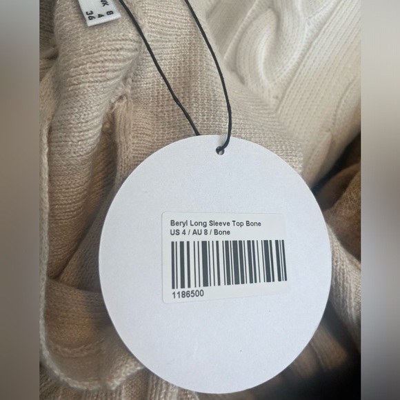 NWT Princess Polly BERYL LONG SLEEVE Cardigan BONE (US 4) - Picture 2 of 5